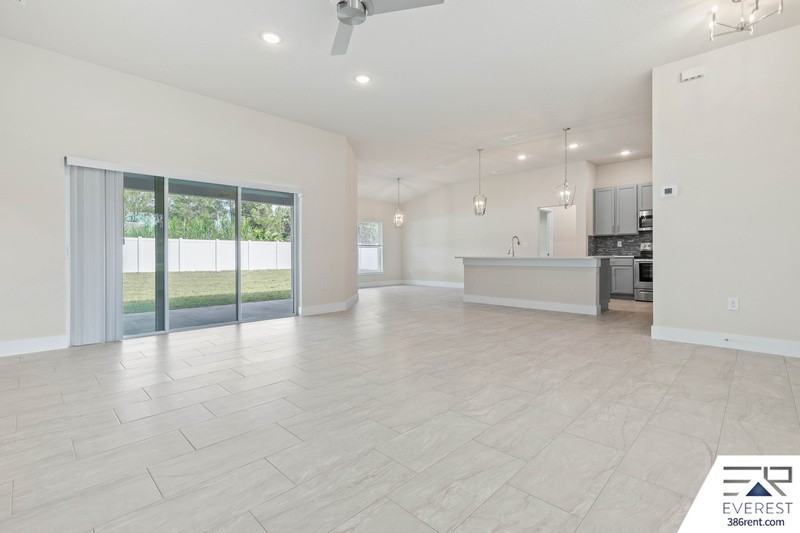 58 Bruce Ln - Photo 7 of 42