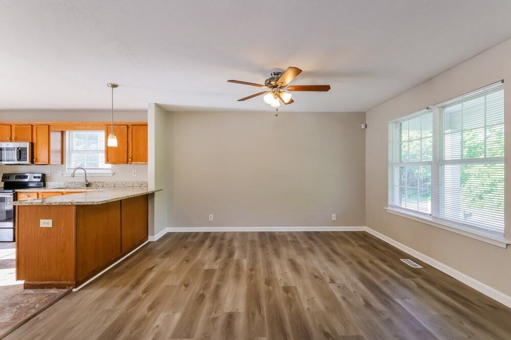 9407 Brown Austin Rd - Photo 4 of 16
