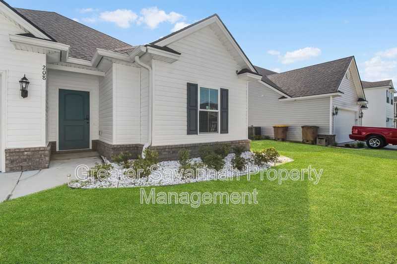 208 Alyssa Ave - Photo 3 of 40