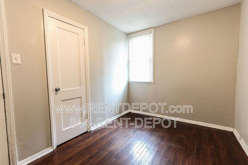 1621 Rheinhardt Ave - Photo 6 of 8