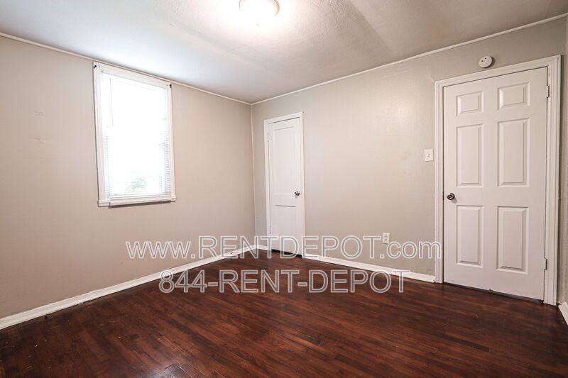 1621 Rheinhardt Ave - Photo 7 of 8
