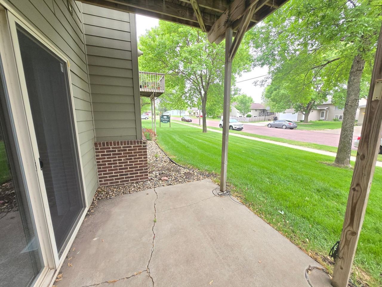 4612 E 15th - Photo 2 of 7