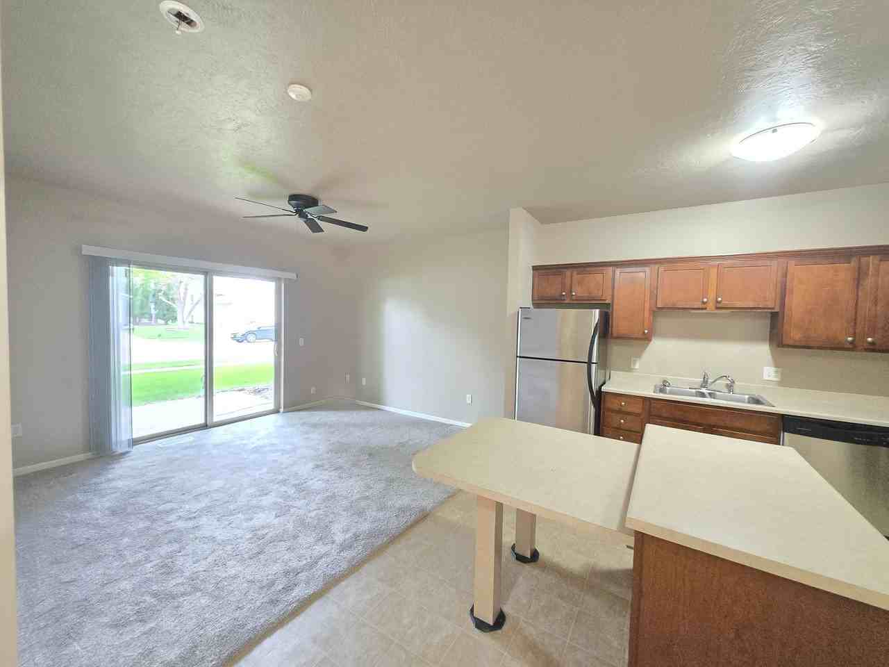 4612 E 15th - Photo 3 of 7