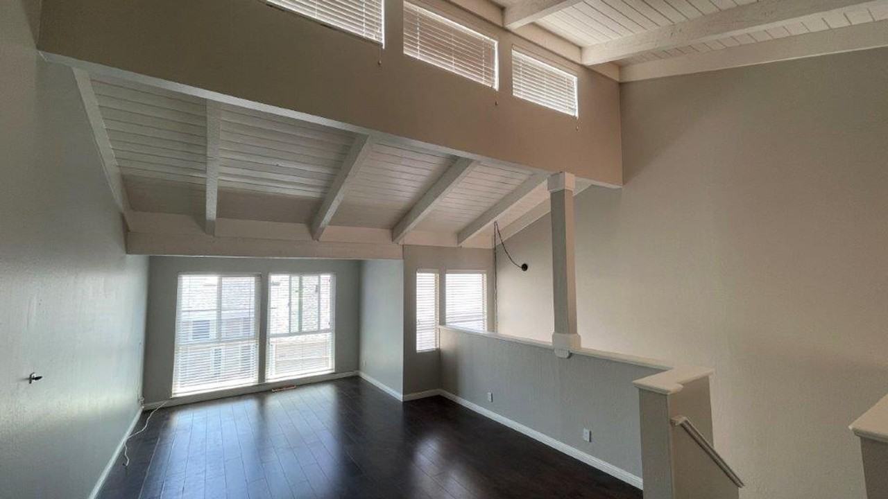 361 Ridgeview Dr - Photo 3 of 23