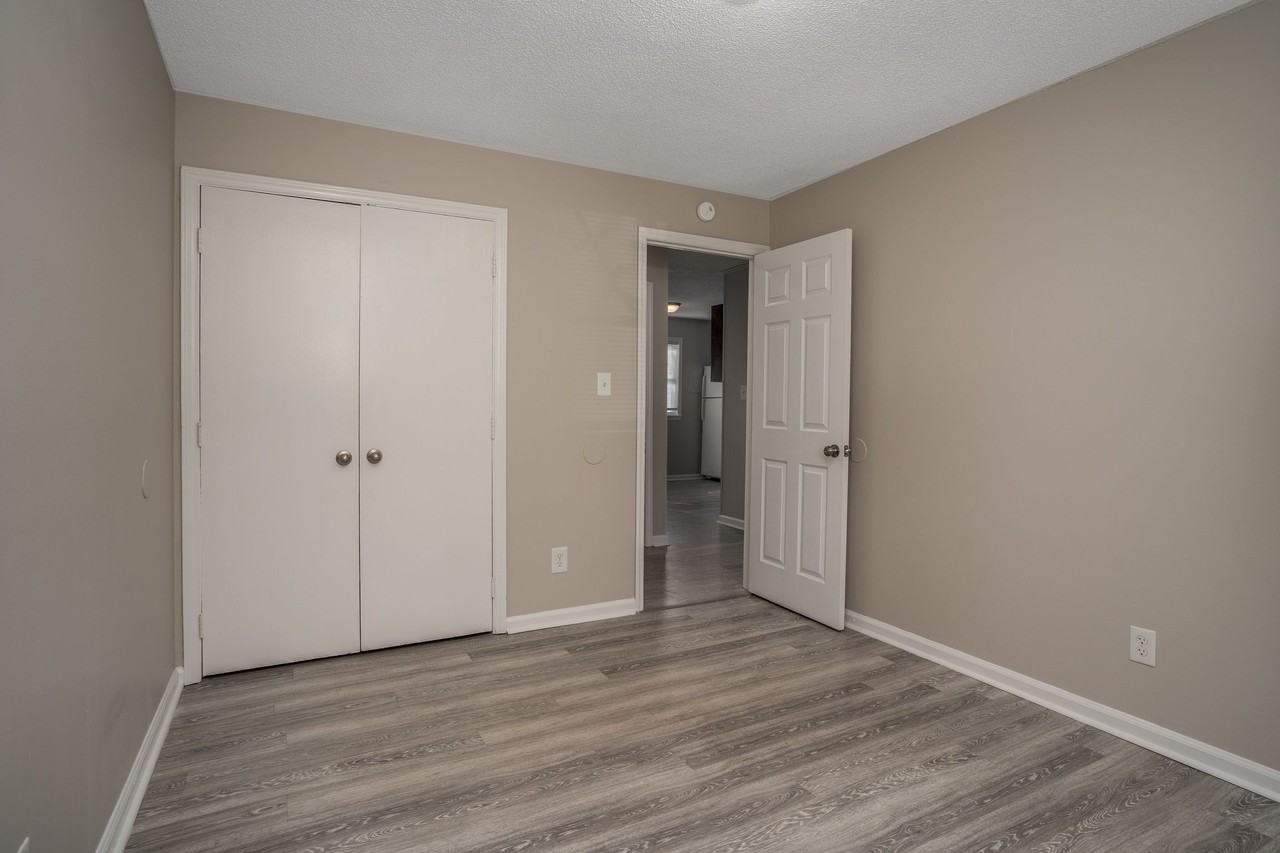 221 W Virginia St - Photo 2 of 7