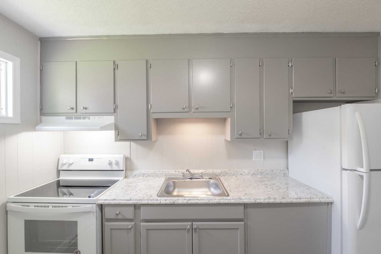 Cascade Ave - Photo 5 of 14