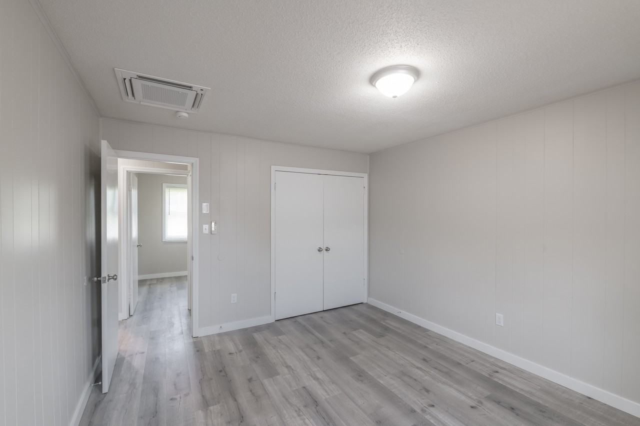 Cascade Ave - Photo 7 of 14