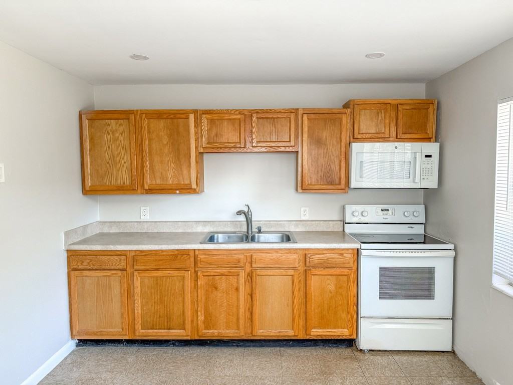 3441 Hi St - Photo 5 of 18