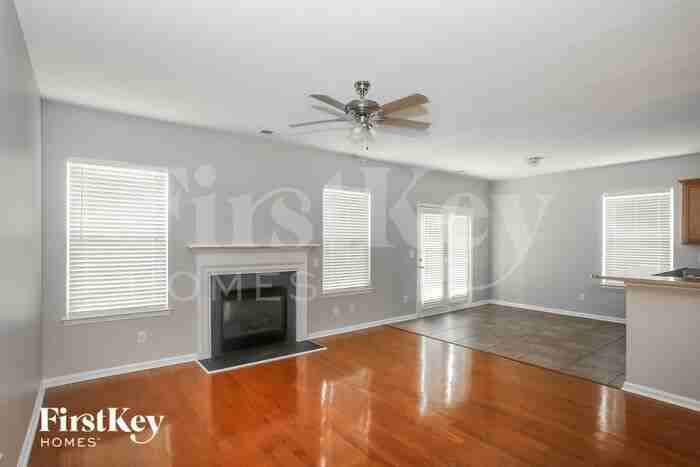 4643 Maple Crest Pl - Photo 2 of 6