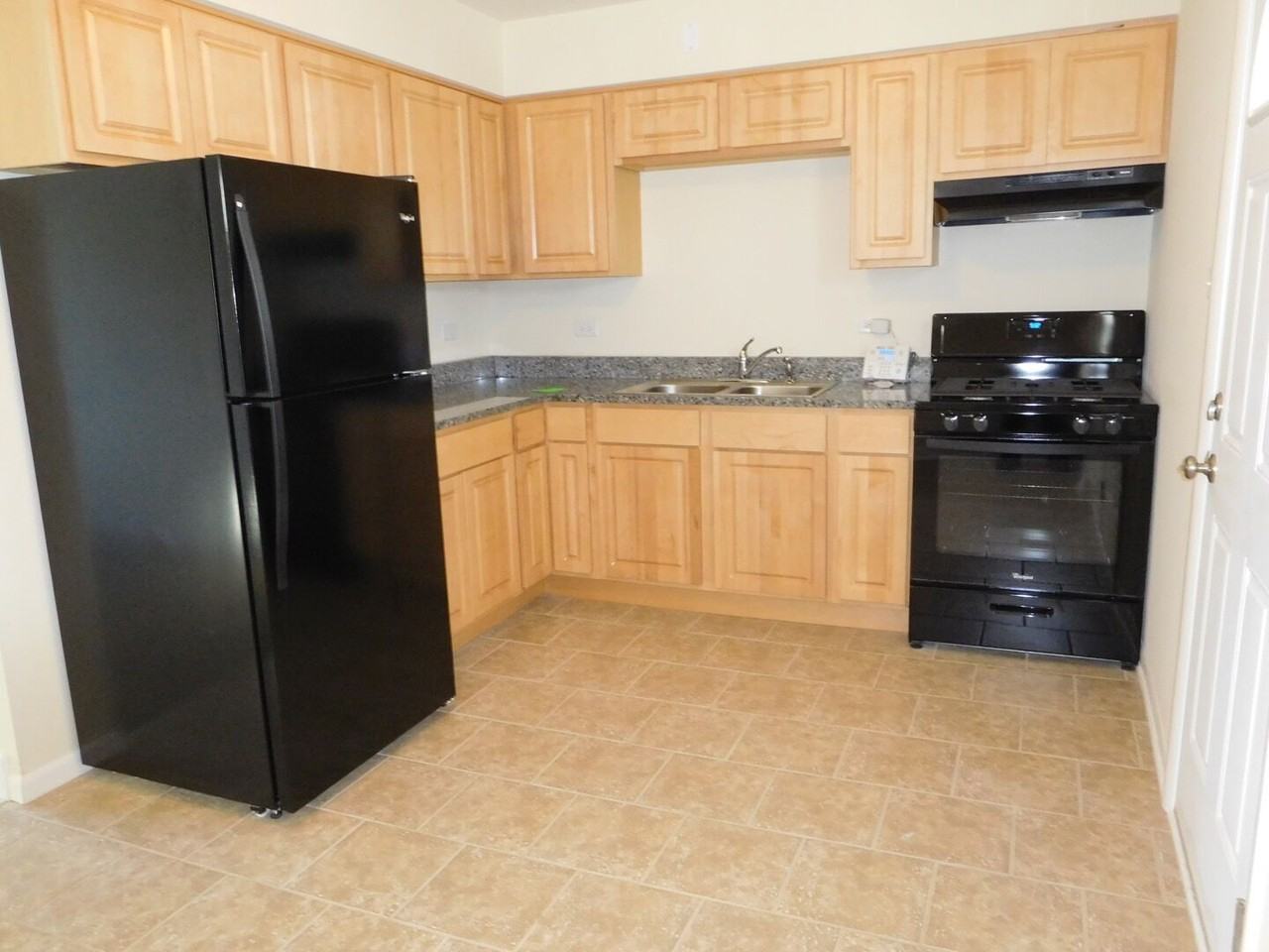 3421 W 124th St - Photo 3 of 14