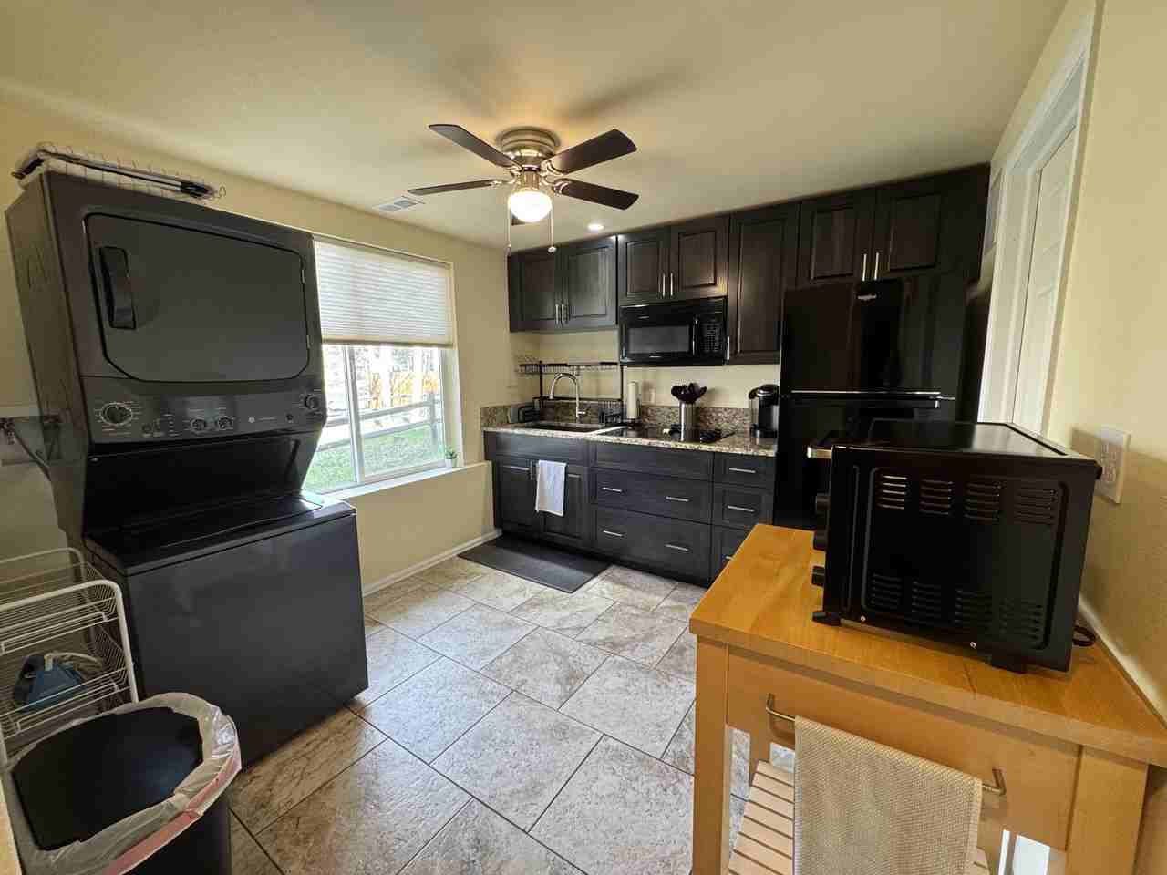 1380 Evergreen Heights Dr #B - Photo 6 of 28