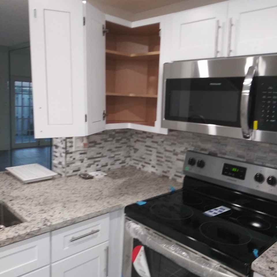 Bel Air Dr - Photo 2 of 18