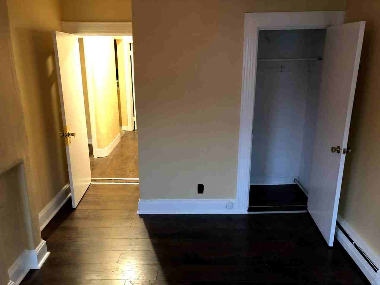 28 Greenwood St #2 - Photo 4 of 7