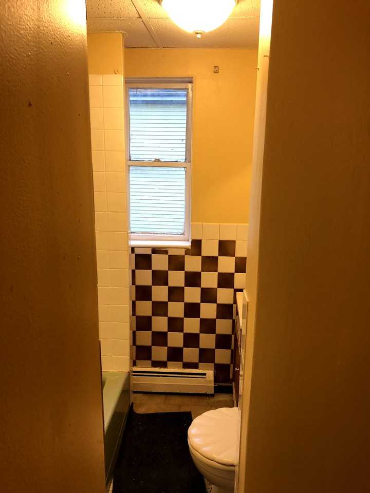 28 Greenwood St #2 - Photo 7 of 7
