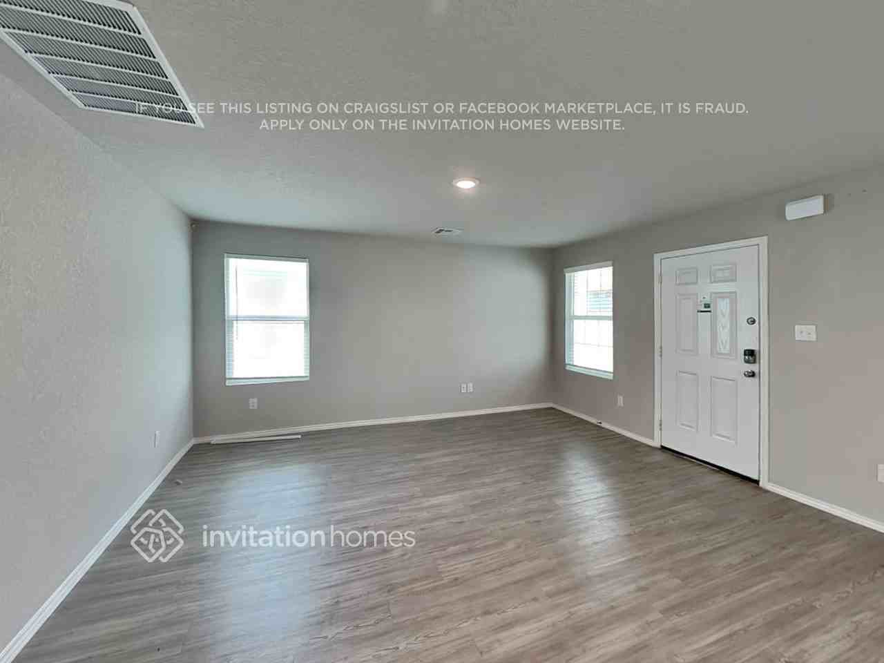 3322 Carducci Dr - Photo 3 of 17