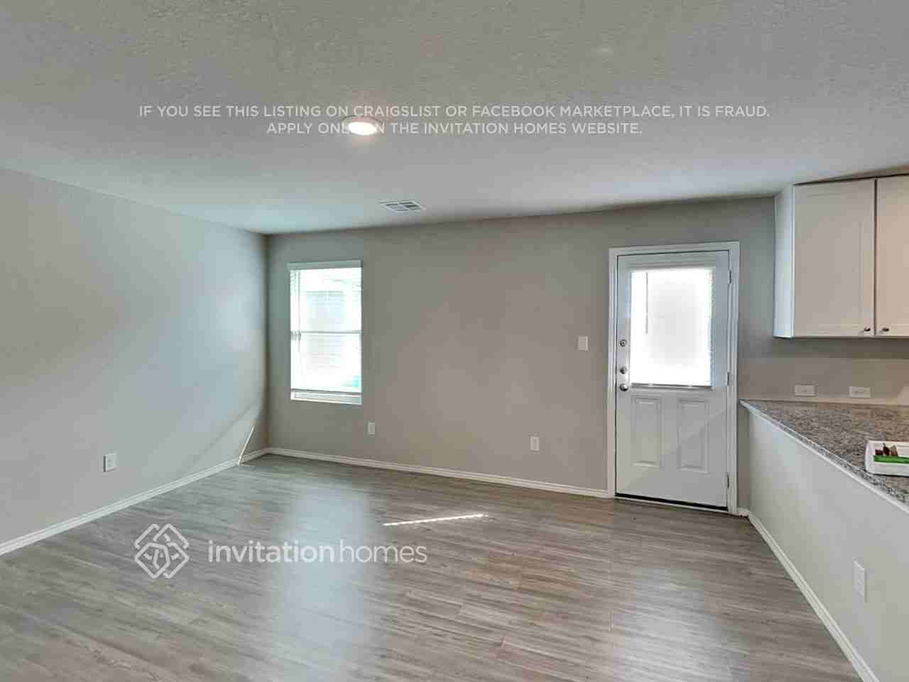 3322 Carducci Dr - Photo 5 of 17