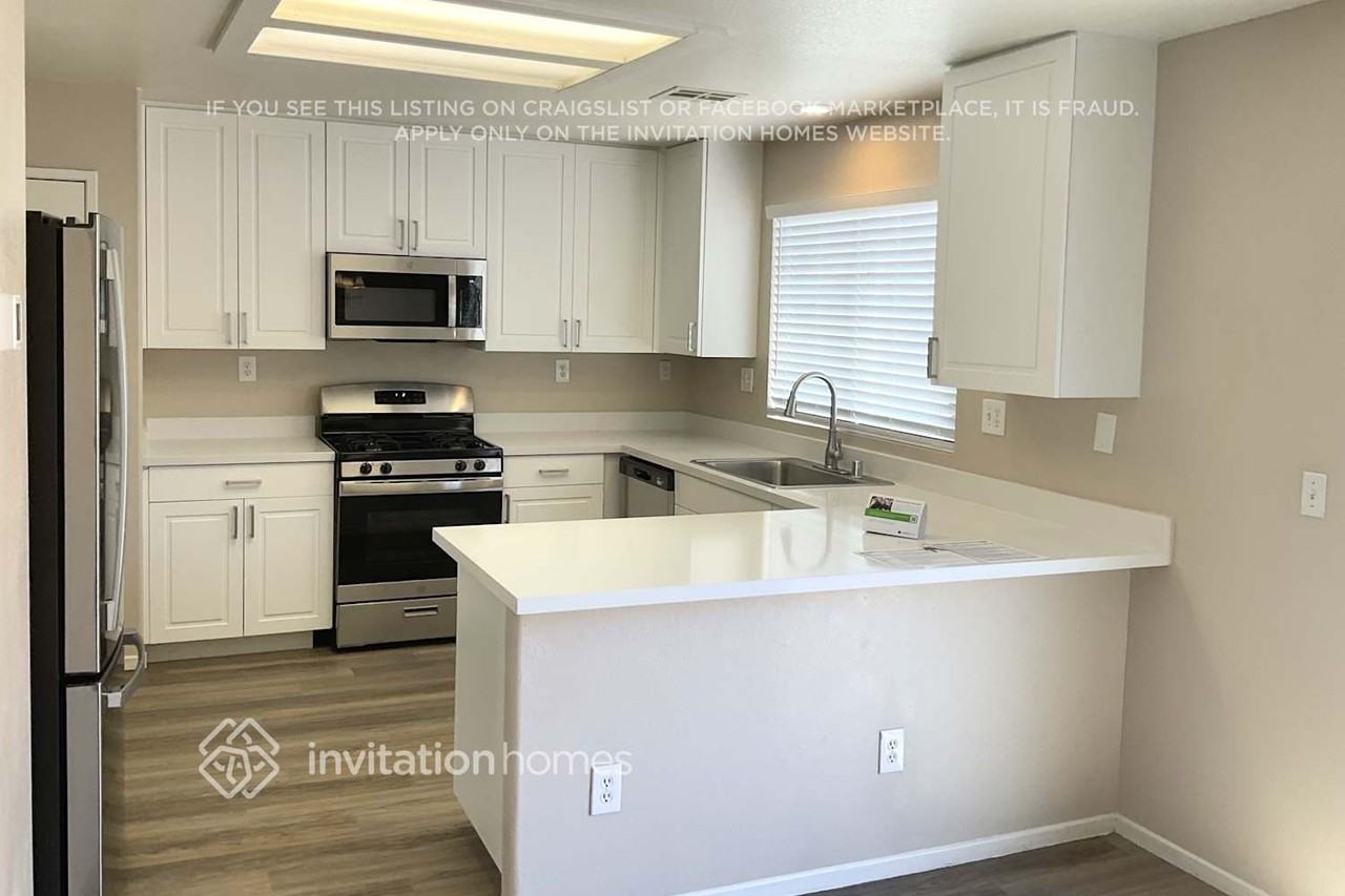 5438 Ragged Robin Ct - Photo 4 of 15