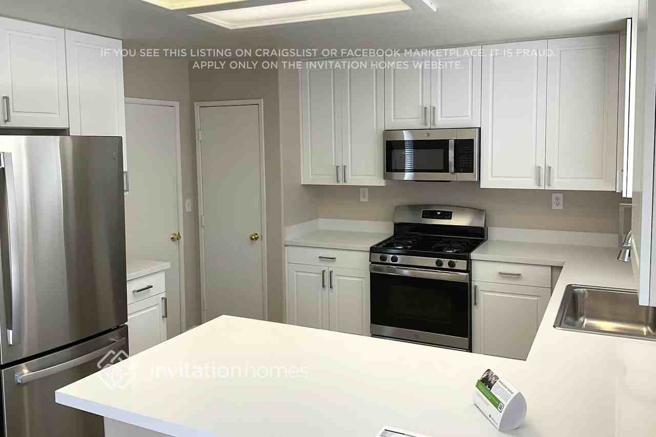 5438 Ragged Robin Ct - Photo 5 of 15