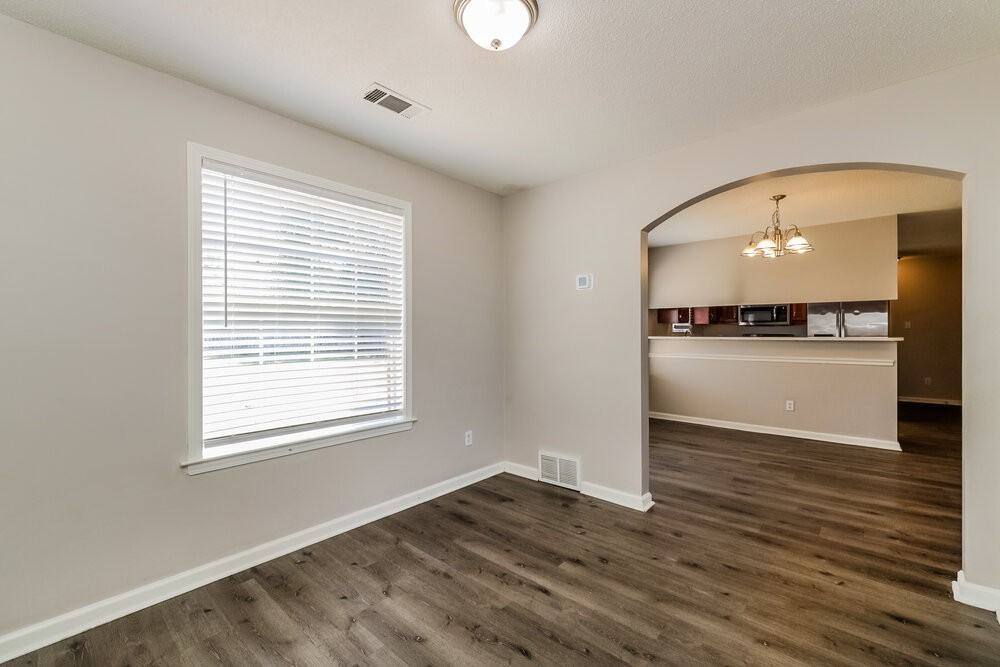 10047 Cameron Ridge Trl - Photo 6 of 17