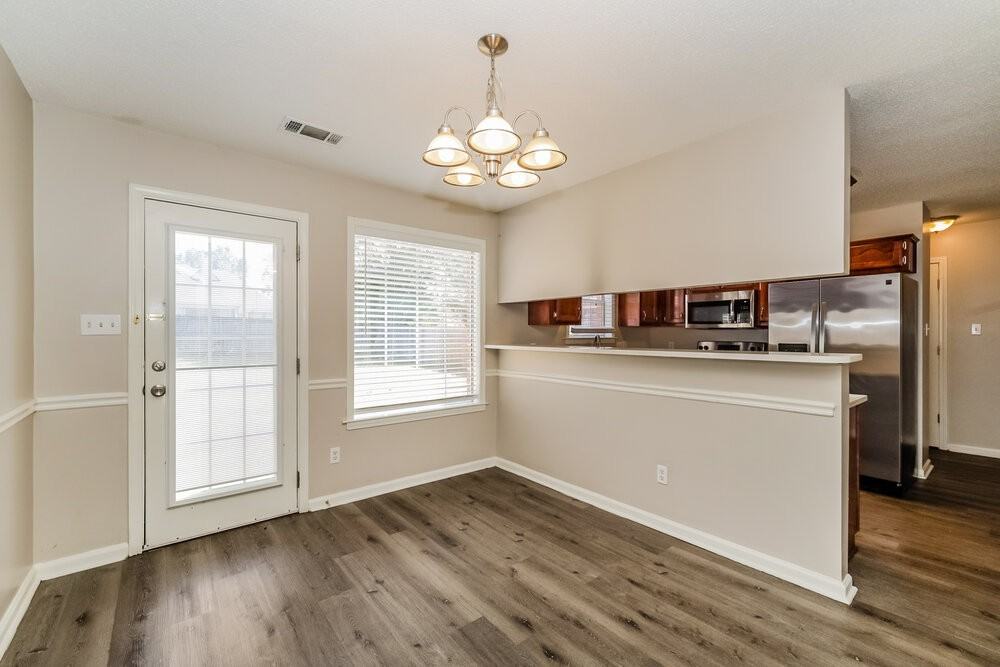 10047 Cameron Ridge Trl - Photo 7 of 17