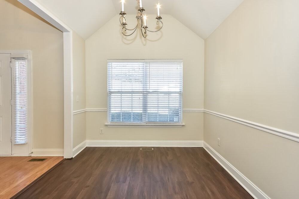 1565 Bridgecrest Dr - Photo 6 of 17