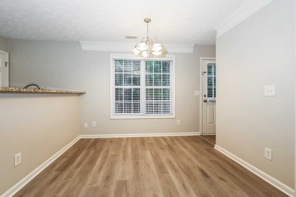 4047 Riverside Pkwy - Photo 7 of 18