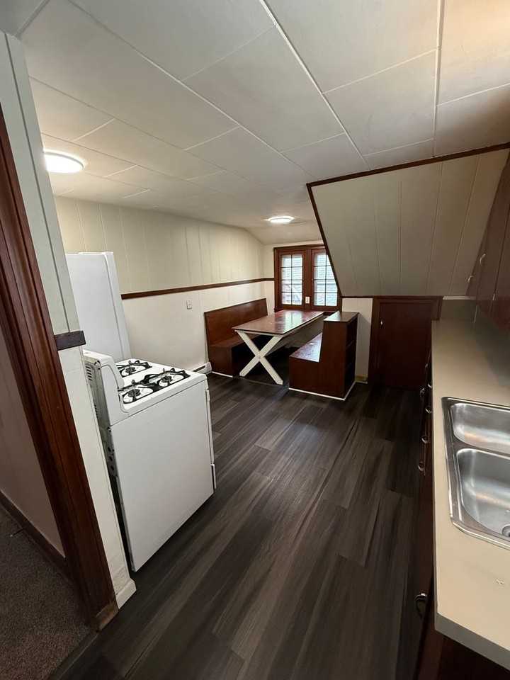 4343 Chester Dr - Photo 3 of 12