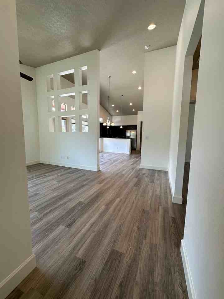 3903 N Park Crossing Ave - Photo 2 of 30