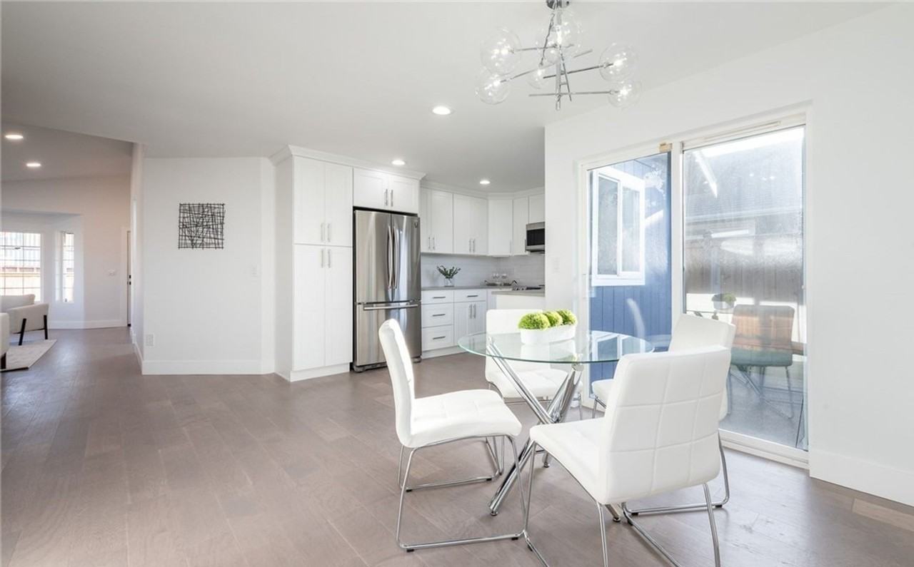 945 1st Ave N - Photo 5 of 19