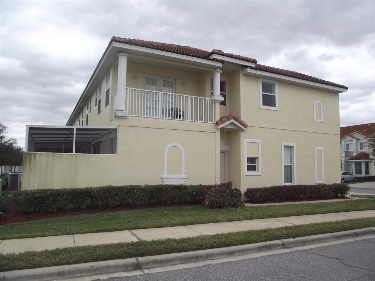 1152 S Beach Cir - Photo 2 of 8