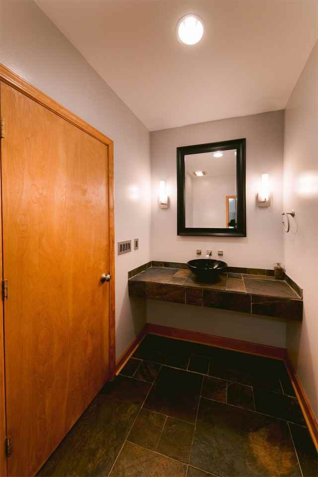 252 S Washington Ave - Photo 5 of 50