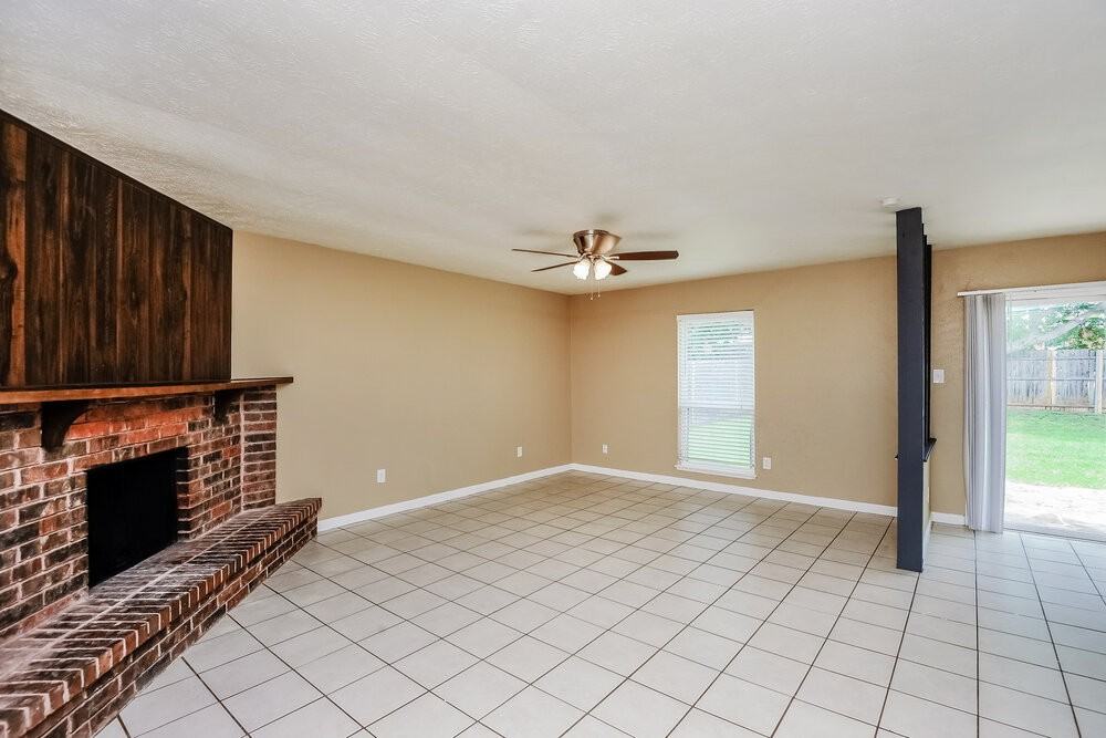 6921 Mid Cities Blvd - Photo 3 of 16