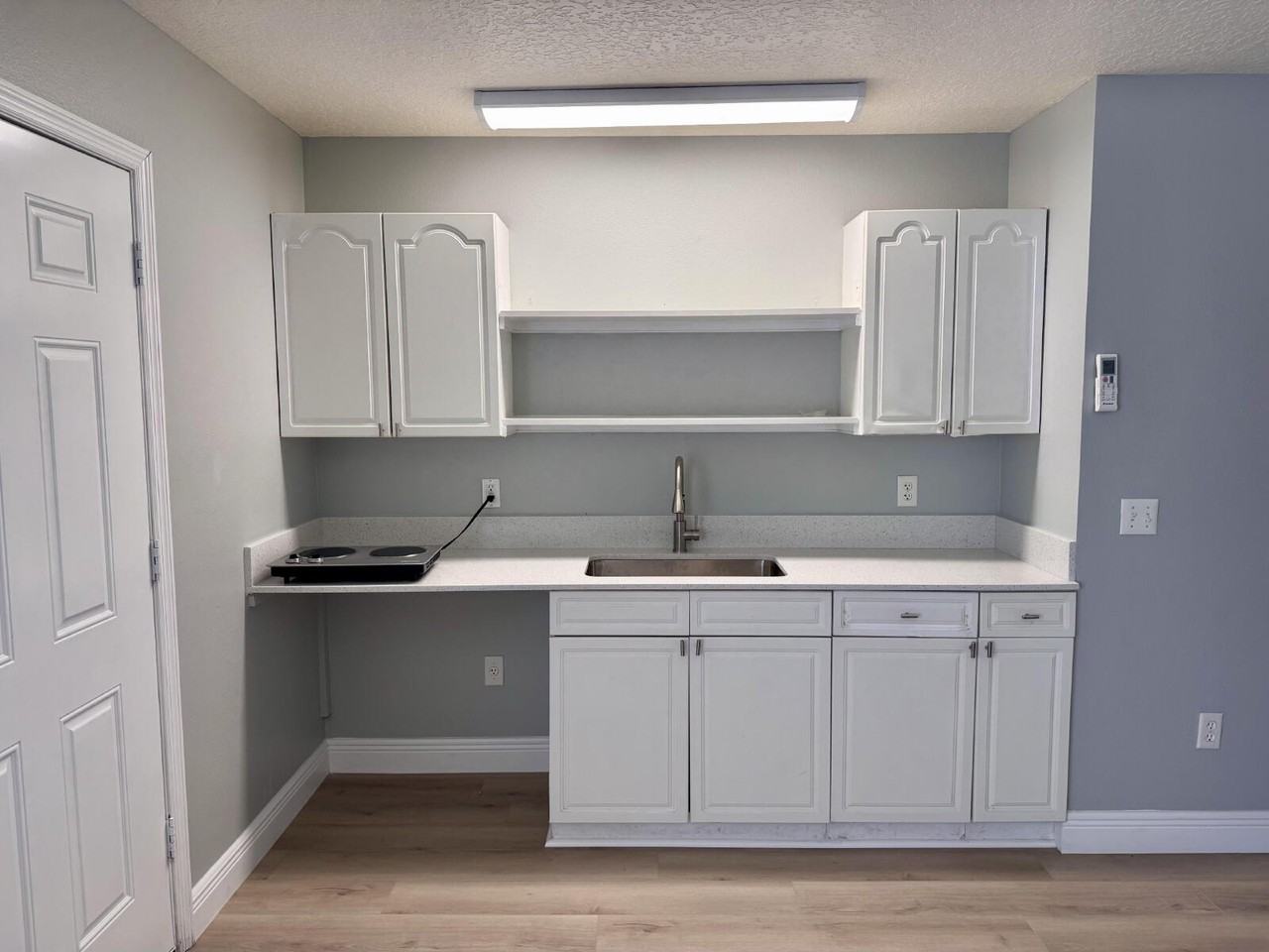 2623 Fan Palm Dr #B - Photo 3 of 8
