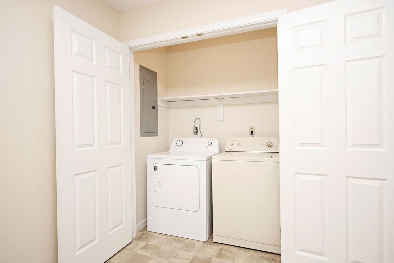 202 Stribling Ave #B - Photo 7 of 18