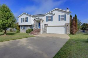 featured image of 582 Clever Heights Ct