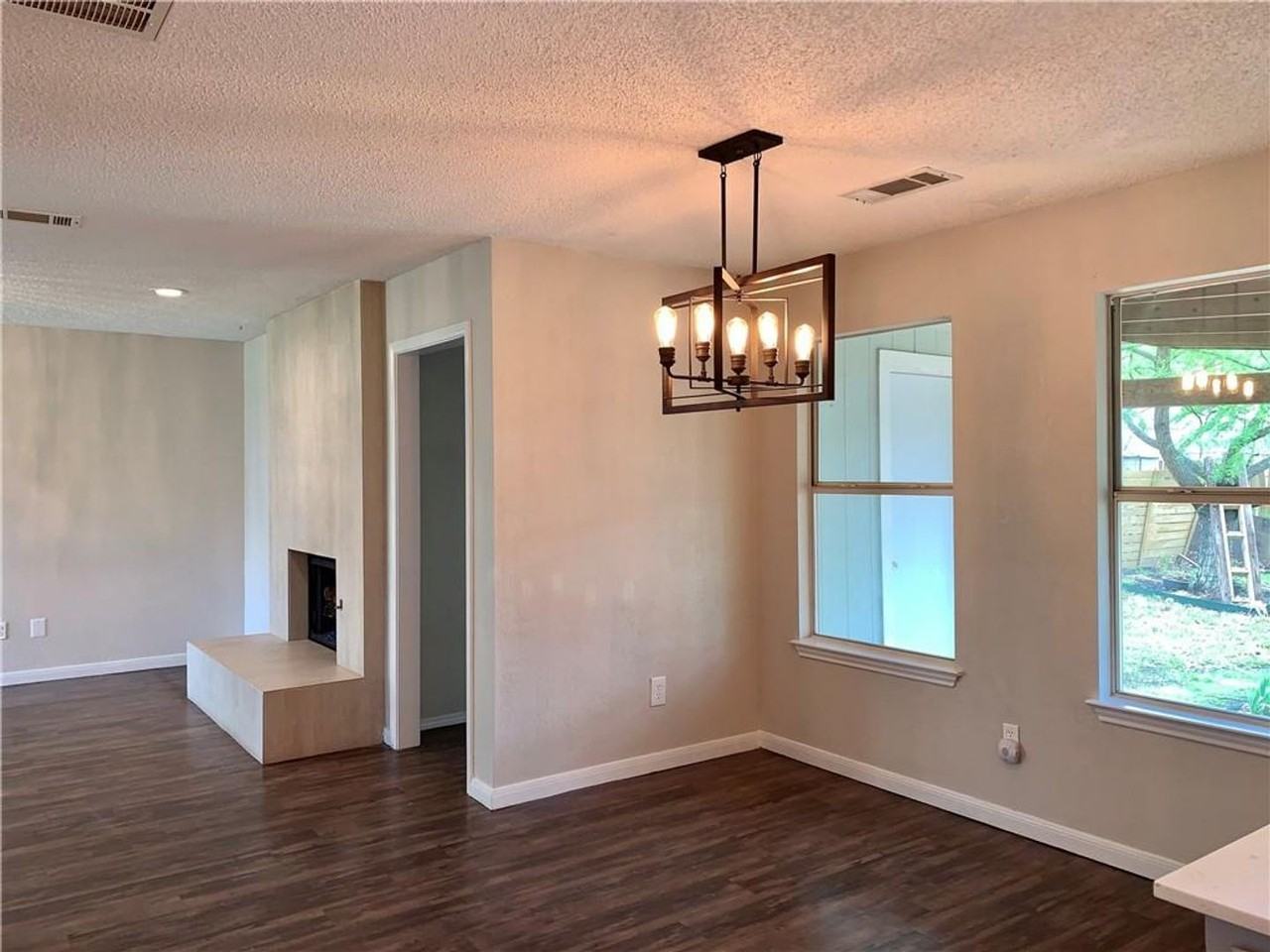 2406 Stirrup Dr - Photo 6 of 24