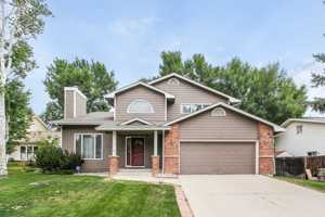featured image of 1724 Tanglewood Dr