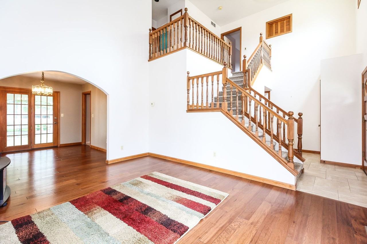 1724 Tanglewood Dr - Photo 6 of 27