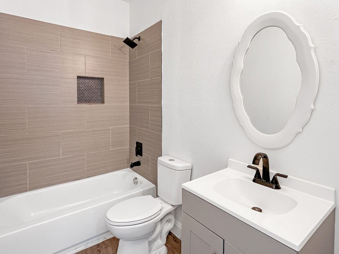 438 Gulf - Photo 7 of 14