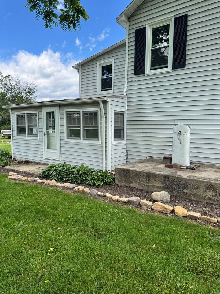 11162 Port Republic Rd - Photo 2 of 16