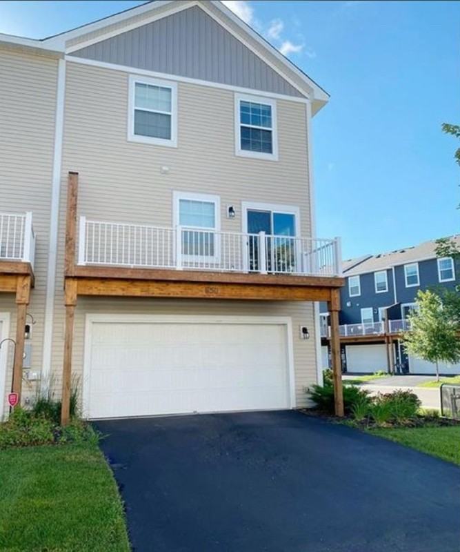 650 Eagle Ct - Photo 2 of 2