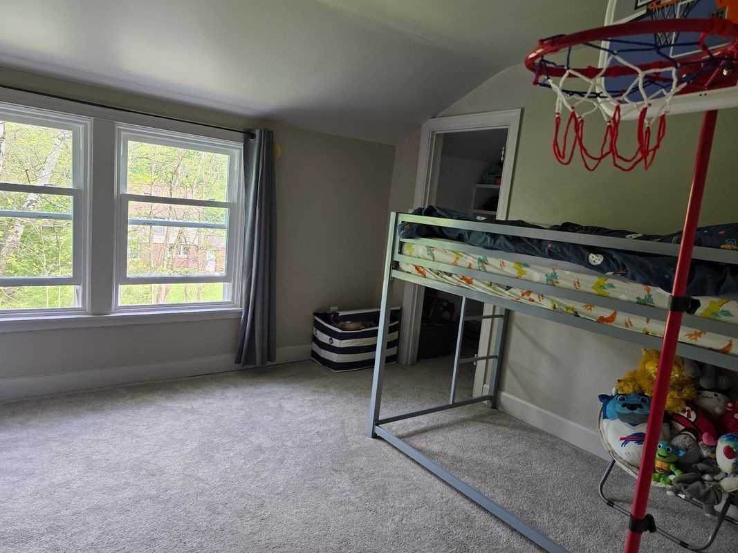 869 Hillside Dr - Photo 3 of 14