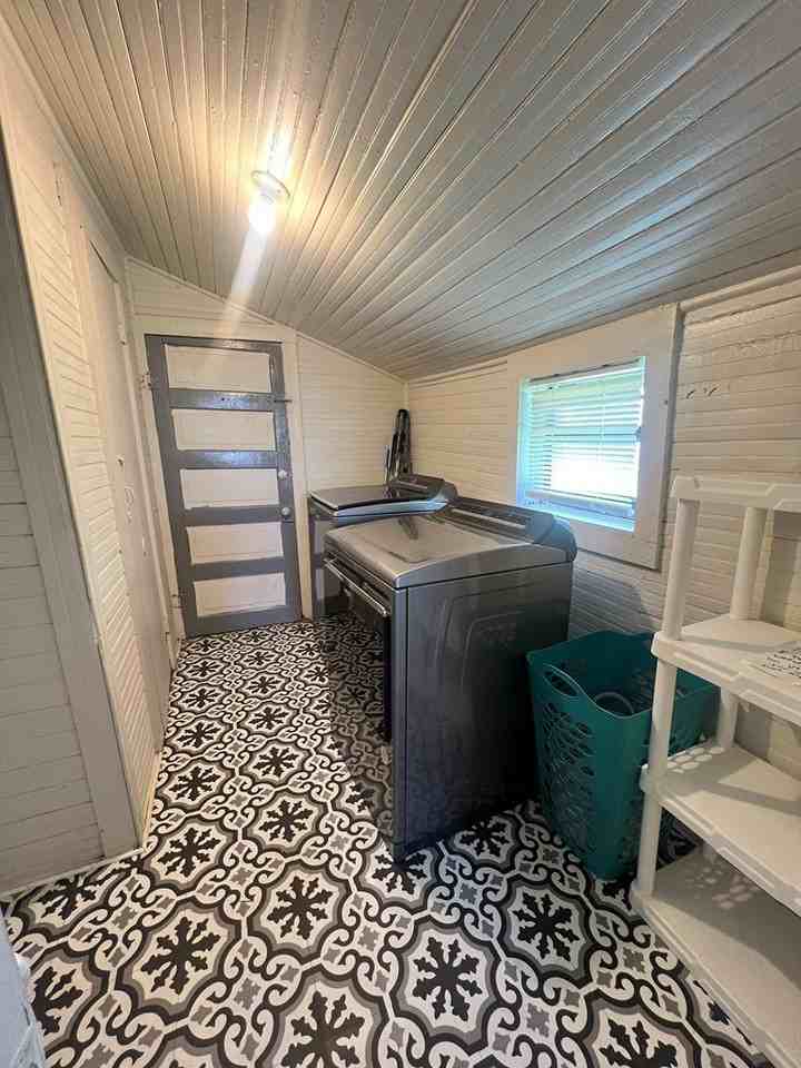 274 S Ceylon St - Photo 7 of 19