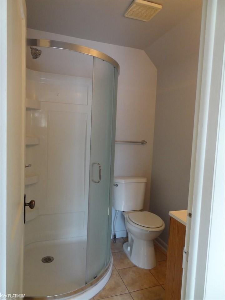 172 North Ave - Photo 4 of 9