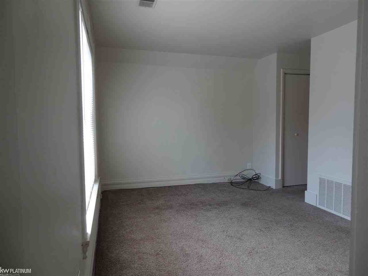 172 North Ave - Photo 5 of 9