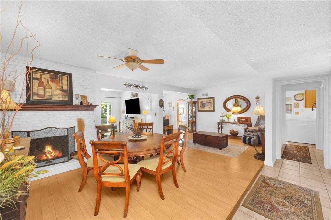 310 S Beachy Pl - Photo 6 of 17