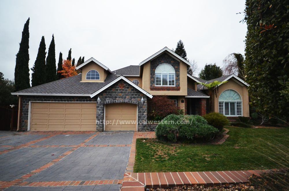 15890 Oakridge Rd - Photo 3 of 14