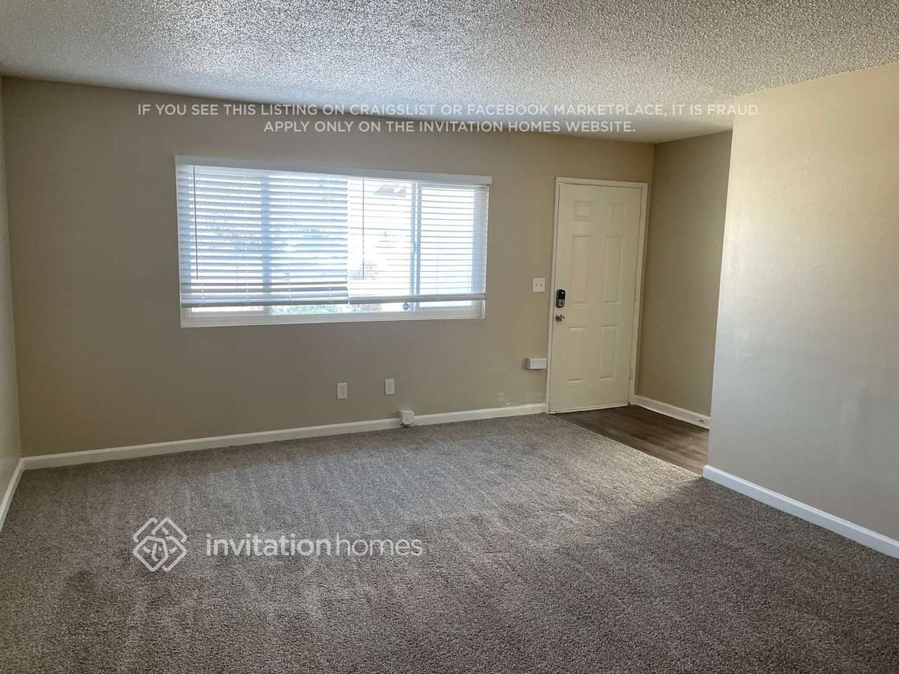 27105 Cypress St - Photo 3 of 15