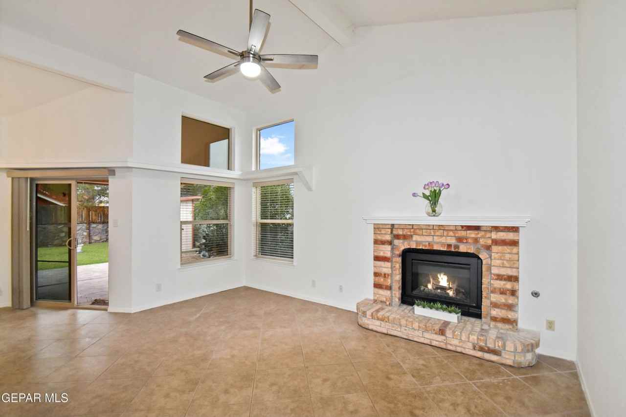 4529 Loma Grande Dr - Photo 6 of 36