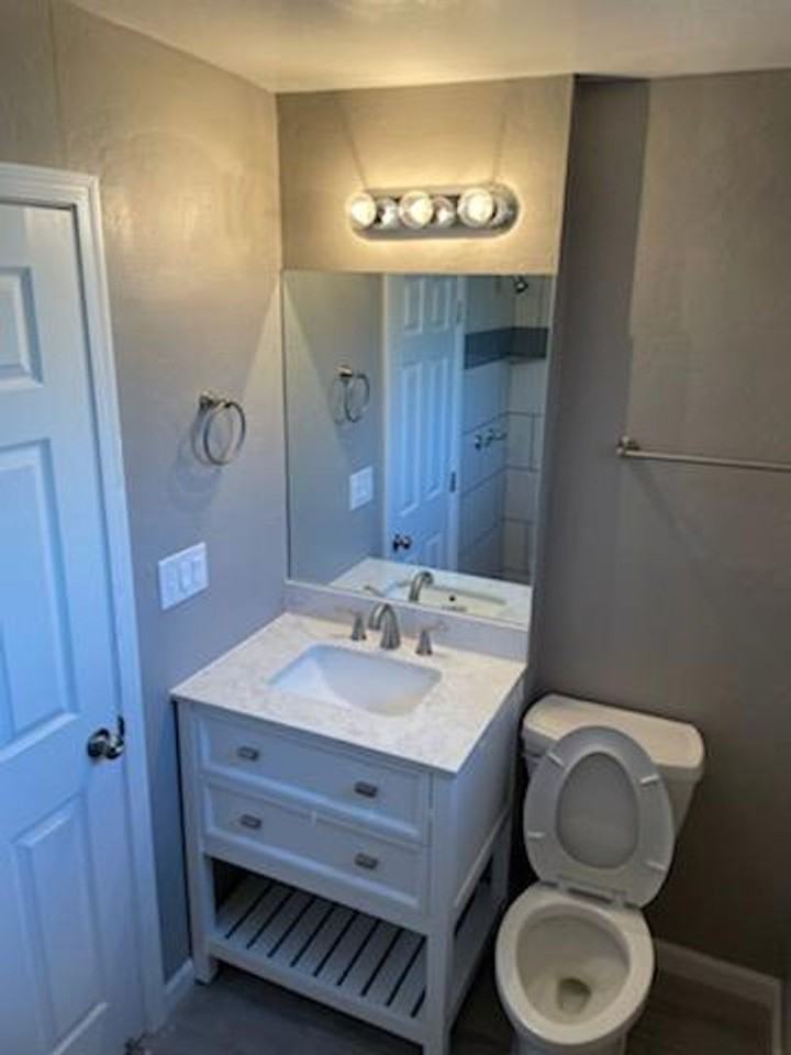 3216 W Madison St #1 - Photo 2 of 7
